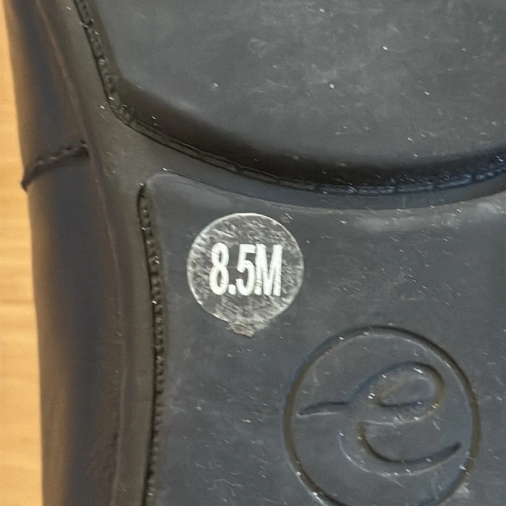 EASY SPIRIT WOMENS BLACK LEATHER BRANDI SLIP ON CASUAL SHOE LIGHTWEIGHT SIZE 8.5